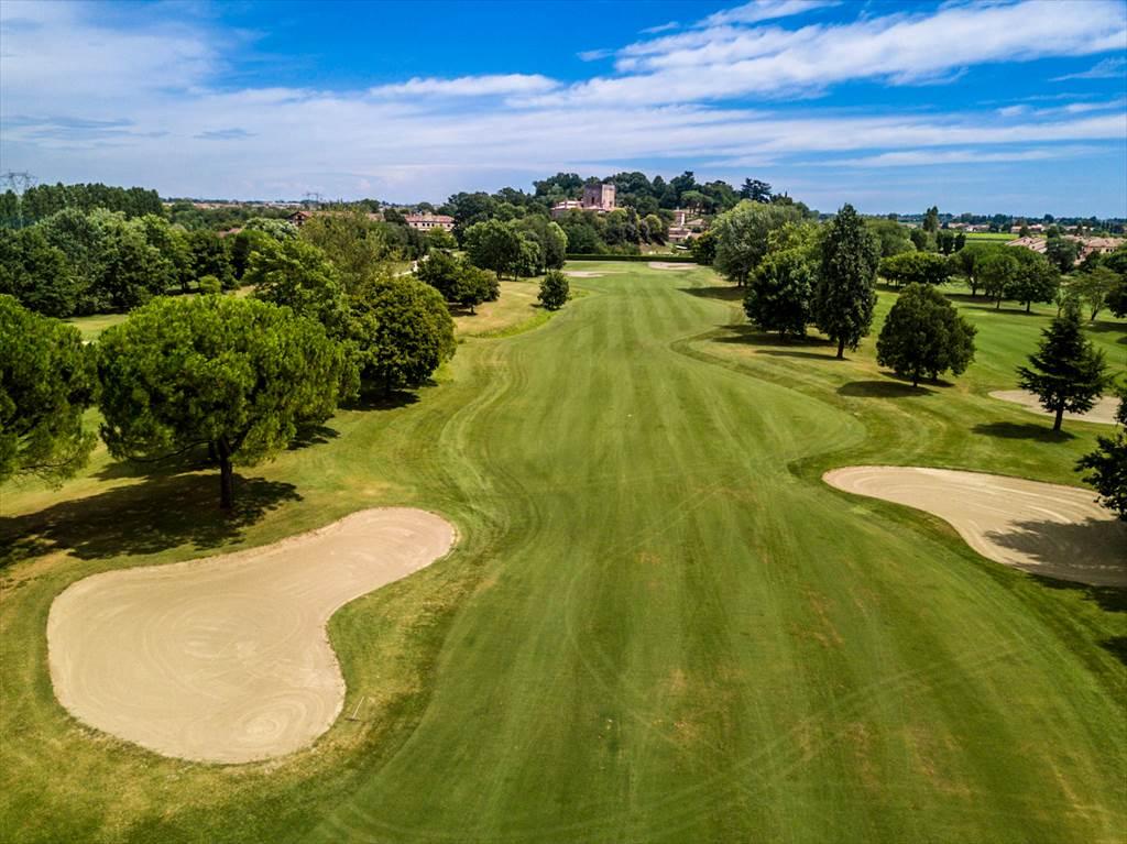 GC MOntecchia view at castle