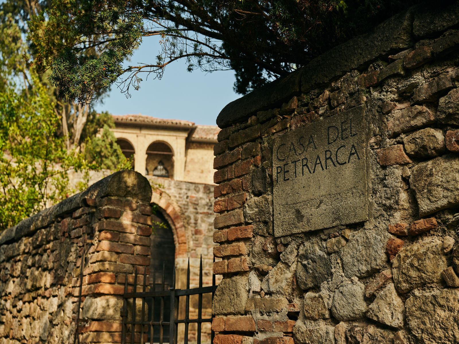 Casa del Petrarca