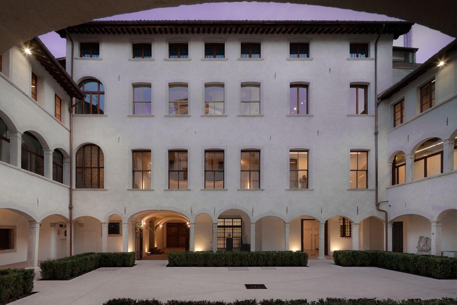 Palazzo Fulcis foto esterna