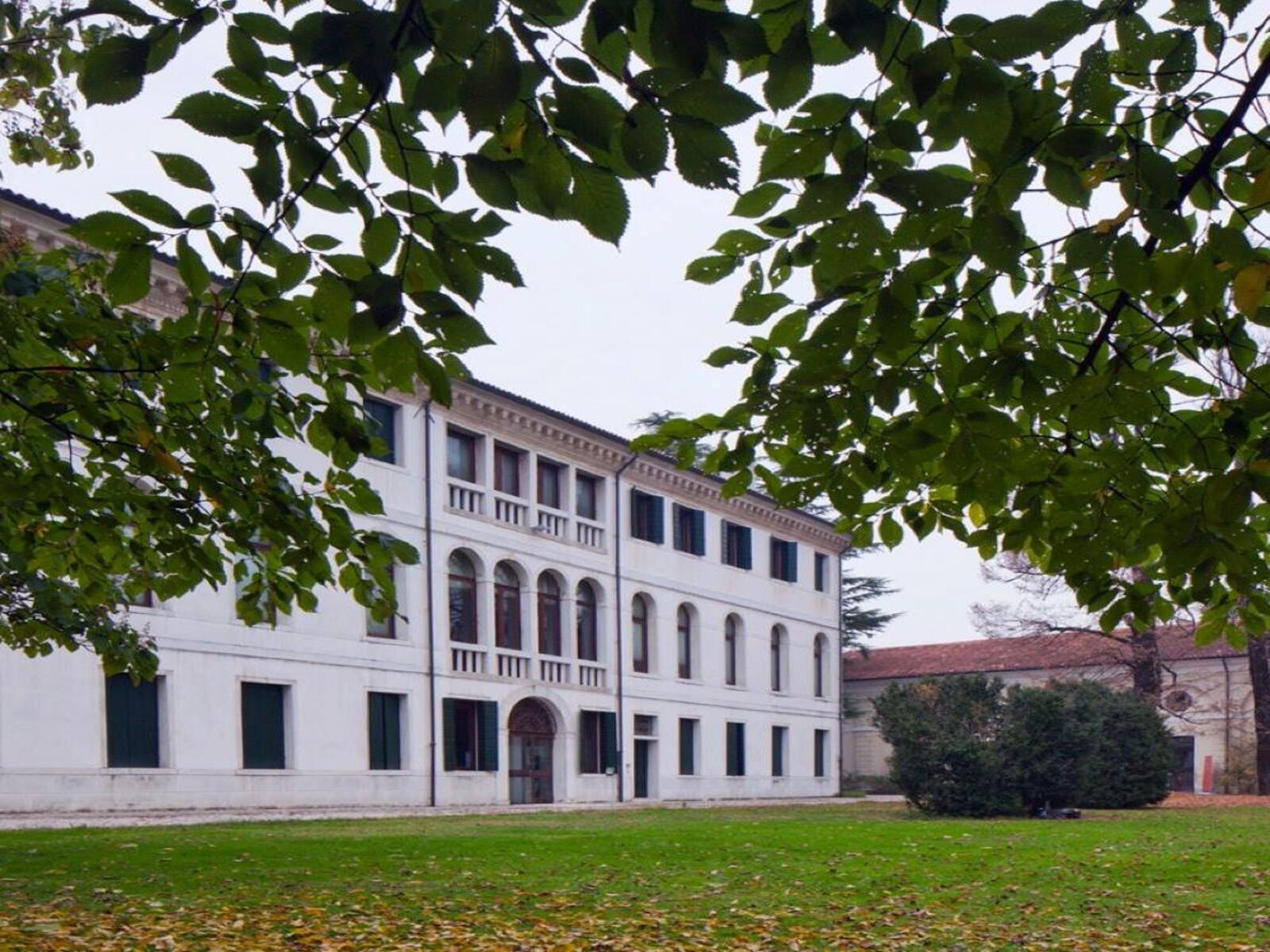 Museo Archeologico e Palazzo Foscolo