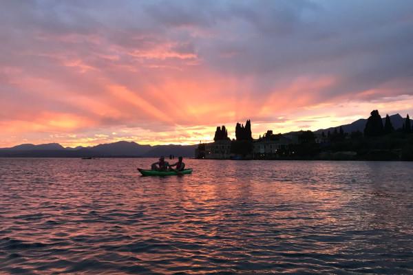 Tour romantico sul Lago di Garda al tramonto