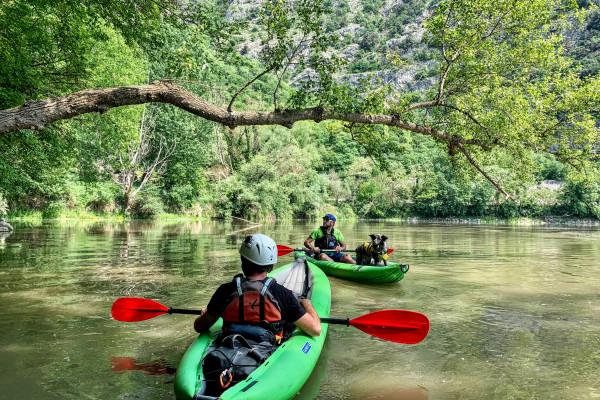 In canoa alla scoperta degli angoli più sconosciut