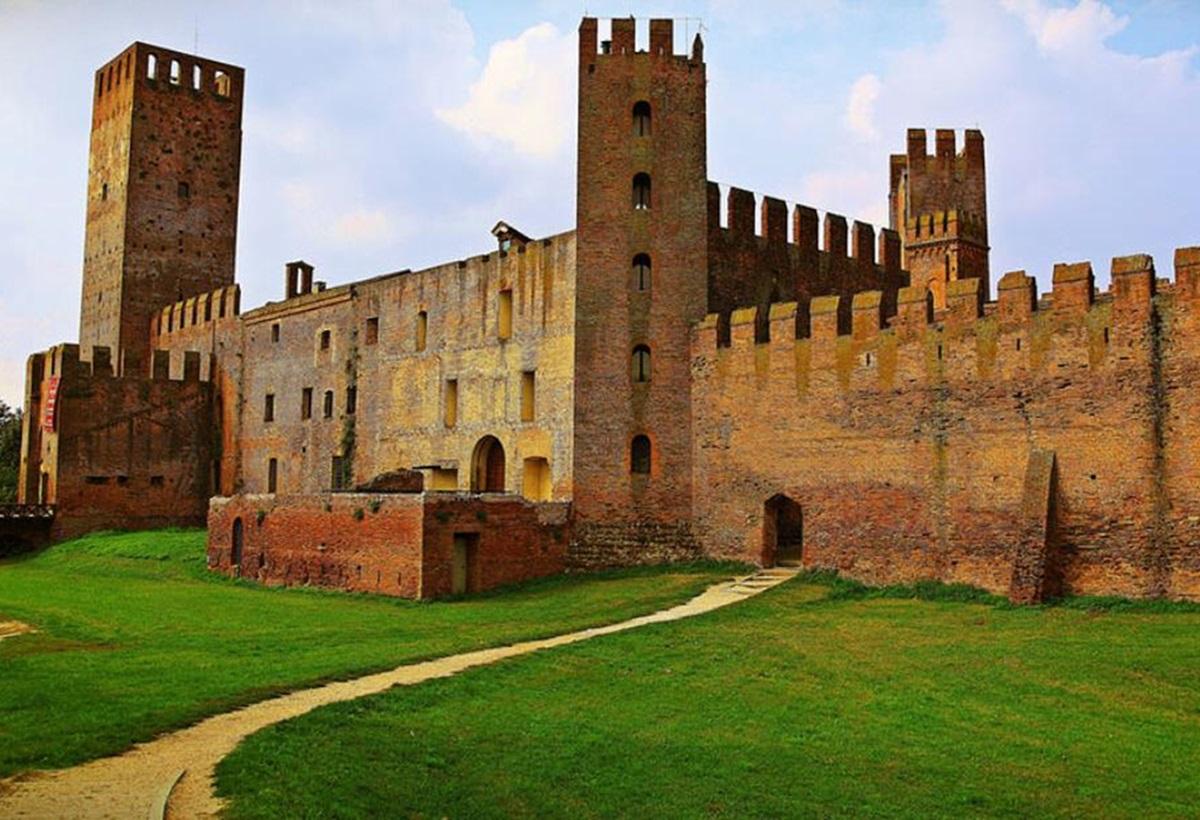 CASTELLO