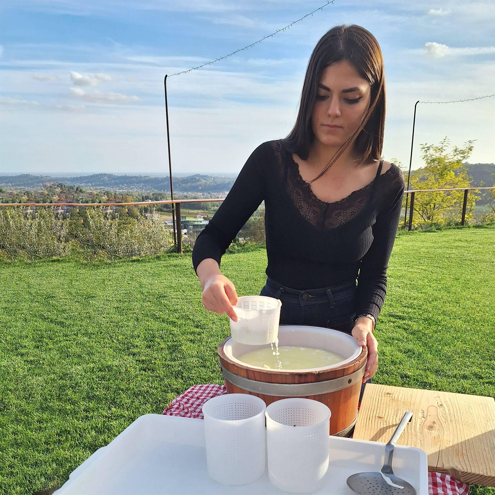 Latteria Perenzin - Cheese making