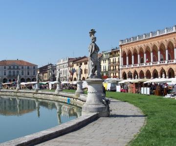 mercato_prato della valle