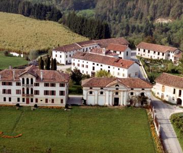 307170A3-65FD-40C8-97FA-8627224CF449