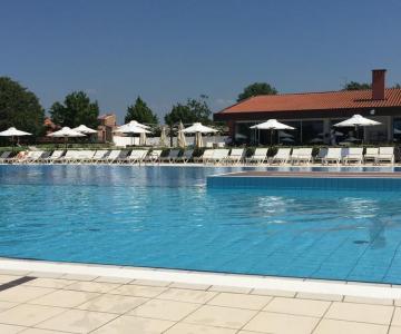 Golf Club piscina.jpg