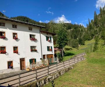 aaa674d1-10a5-41a2-90db-dba553ca3bdf