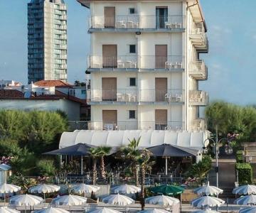 Delaville facciata giorno