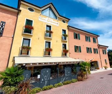 Wine Hotel San Giacomo Activity and Wellness