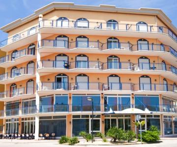 hotel-bellevue-tre-stelle-a-caorle-vista-mare