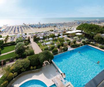 Swimming-pool and garden