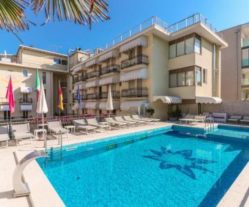 Jesulum esterno con piscina