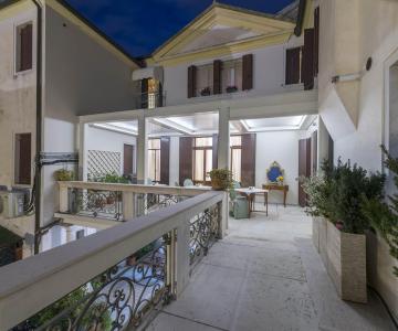 Palazzo Goldoni 2020--101