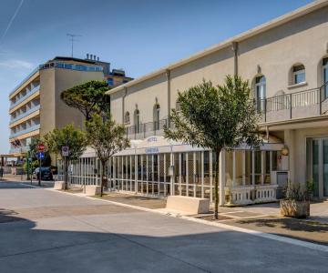 Ginevra facciata.jpg