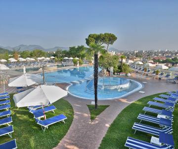 Piscina panoramica Augustus