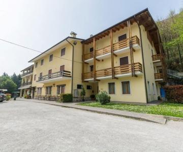 Albergo Ristorante Dalla Mena esterno