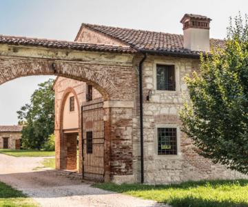 ingresso Borgo Feriani