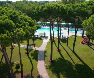 La Pineta piscina park.jpg