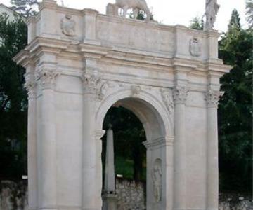 Arco delle Scalette