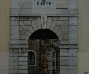 Porta Dante