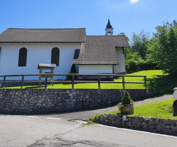 Chiesetta piazza Valmorel