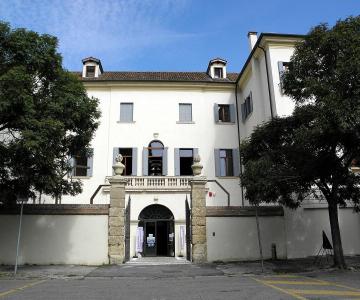 Facciata palazzo Angeli