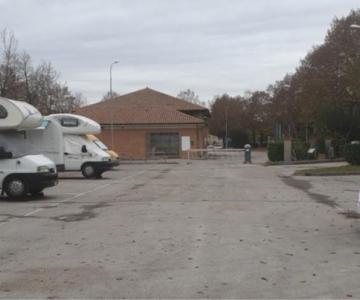 Area Sosta Camper Noale 1