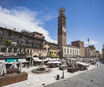 Piazza Erbe Panorama