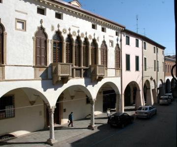 Palazzo Lombardesco