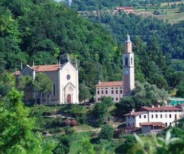 Chiesa Santi Vito, Modesto, Crescenzia