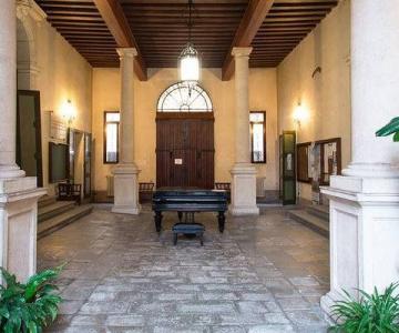 Palazzo Venezze dal C.so del Popolo