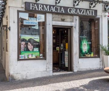 Farmacia ai due pomi