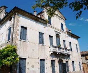 Villa Moscheni Volpi 1 