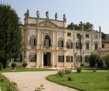 Villa Mosconi Bertani