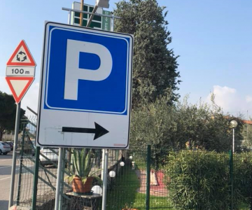 Parcheggio agli ulivi