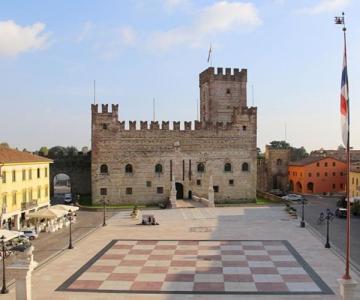 Piazza Castello