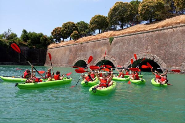 Tour in canoa tra le mura di Peschiera con gruppi 