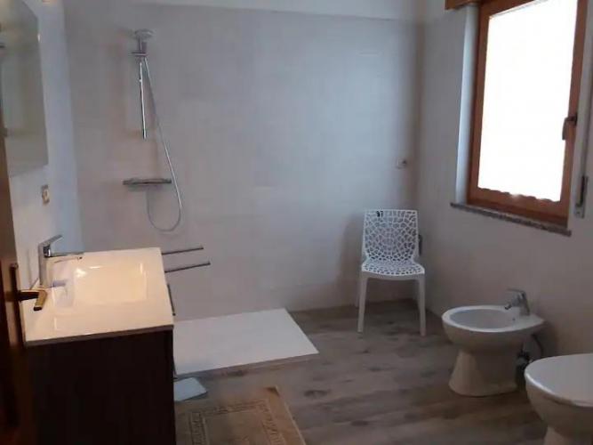 e273b47d-8971-44ea-8a53-b728066414bc