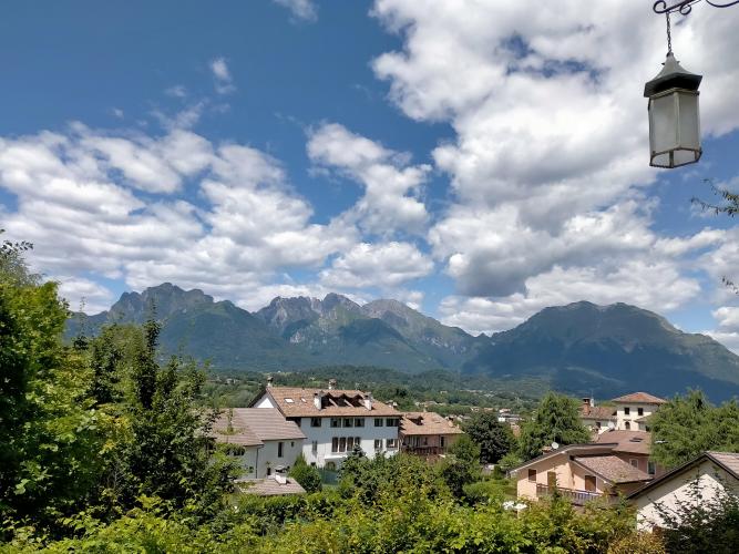 panorama sulle montagne bellunesi