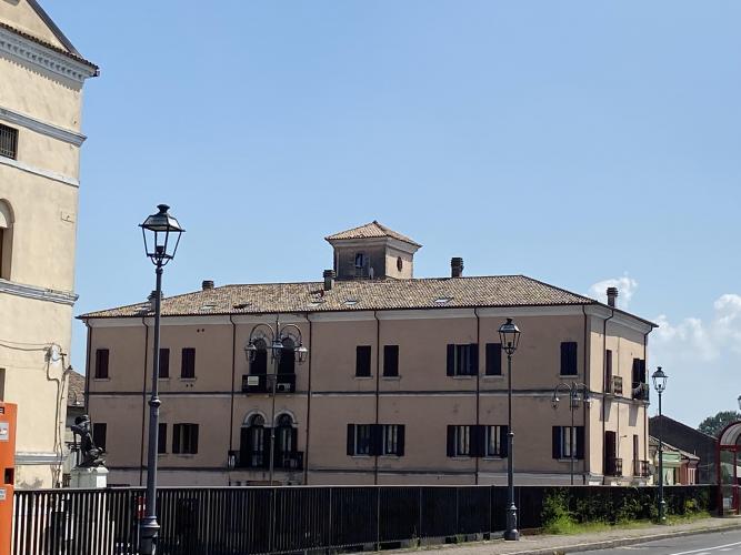 01 - torretta sul fiume po