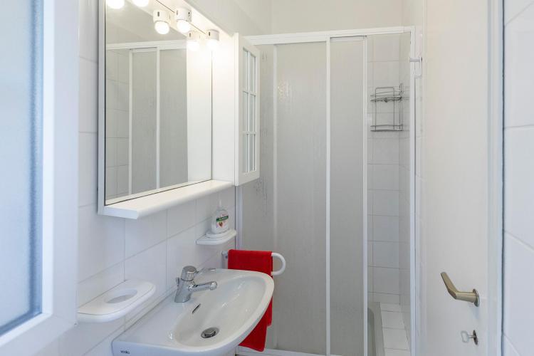 bathroom at the ground floor