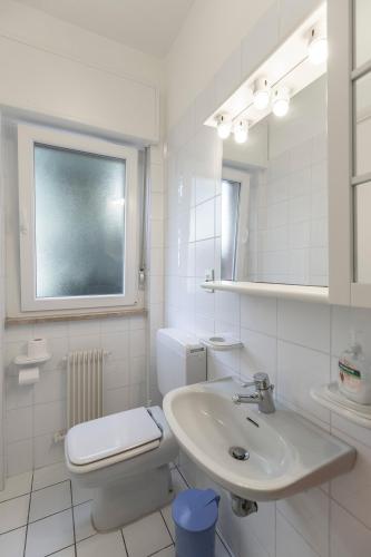 bathroom at the ground floor