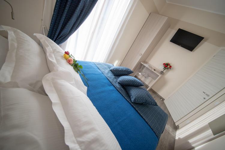 HOME HOTEL CASTELFRANCO -  CAMERA APPARTAMENTO 6 P