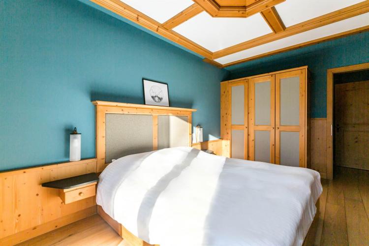 Master bedroom apartments 2