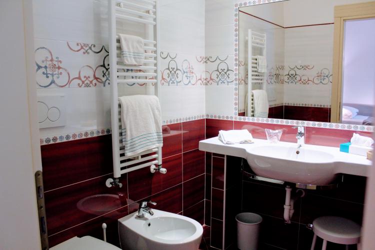 bagno-singola-hotel-meggiorato