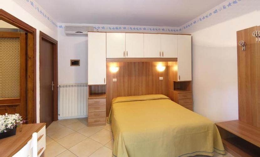 Germania camera 2.jpgv