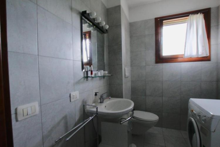 Golf Club House app. bagno.jpg