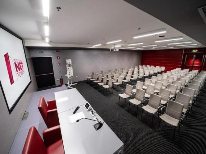 bw-plus-net-tower-hotel-sala-saturno