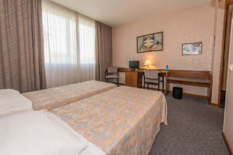 krystal grandi-28.png